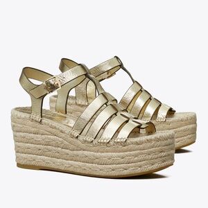BNIB Tory Burch gold fisherman espadrille wedge size 9